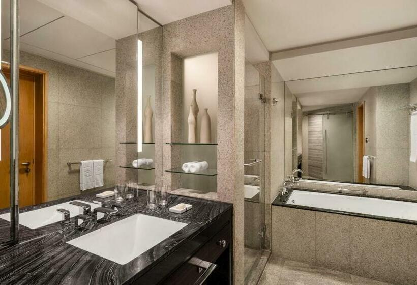 Номер Deluxe Кровать Кинг, Shangri La Dubai
