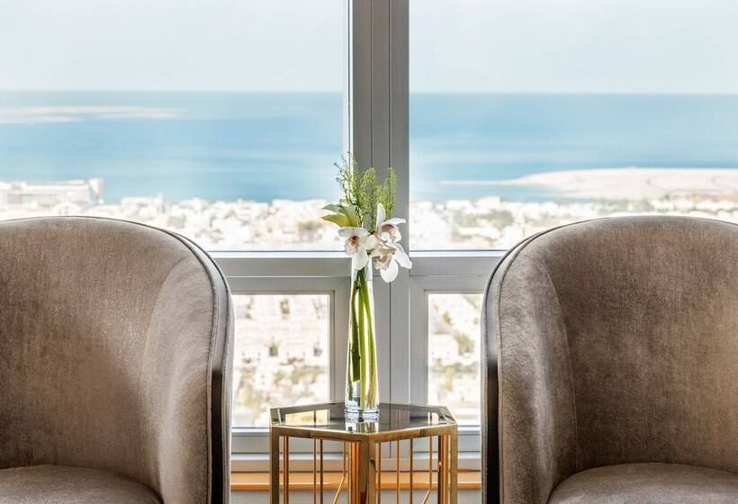 带大床的豪华间, Shangri La Dubai