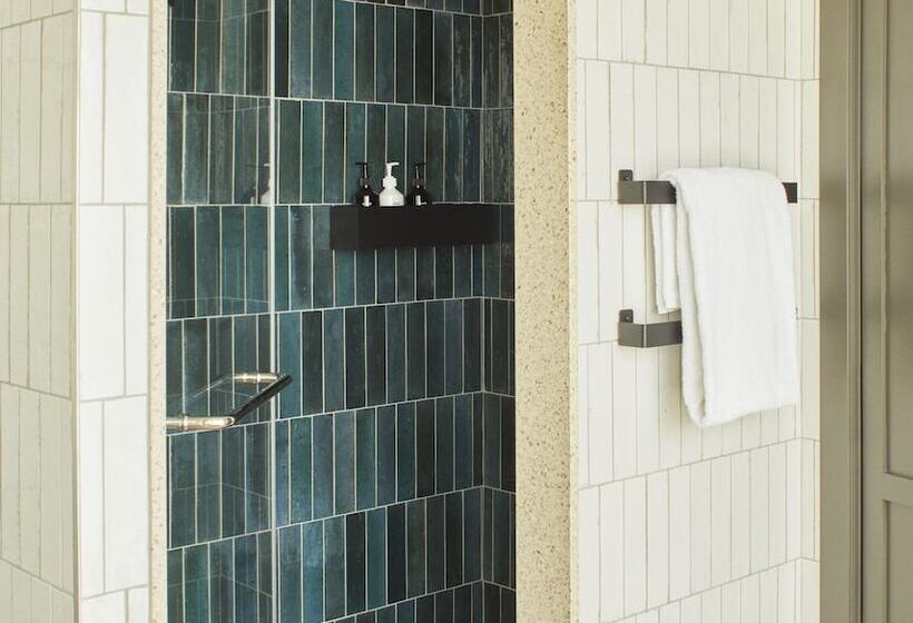 اتاق استاندارد با چشمانداز, The Hoxton, Poblenou