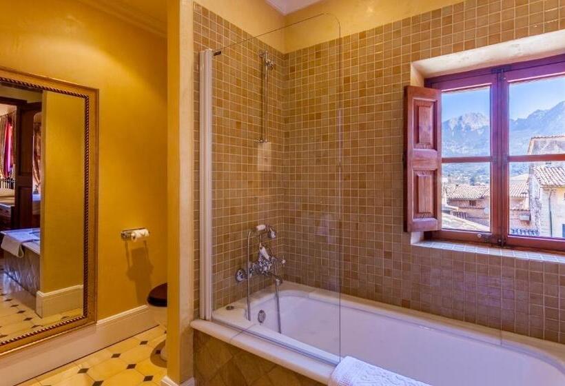 غرفة قياسية, The Salvia   Adults Only