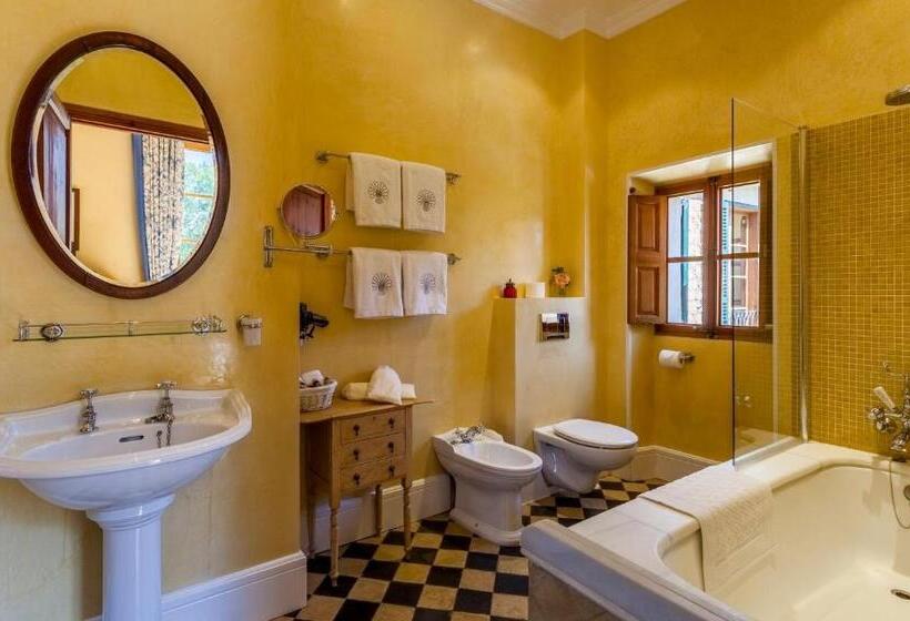 جناح جونيور مطل على الجبل, The Salvia   Adults Only