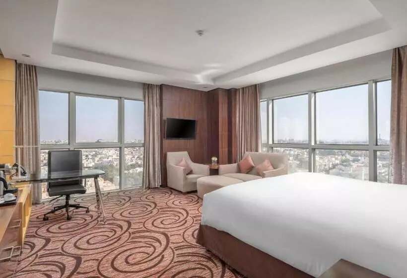 キングサイズベッド、シティビューデラックスルーム, The Venue Jeddah Corniche