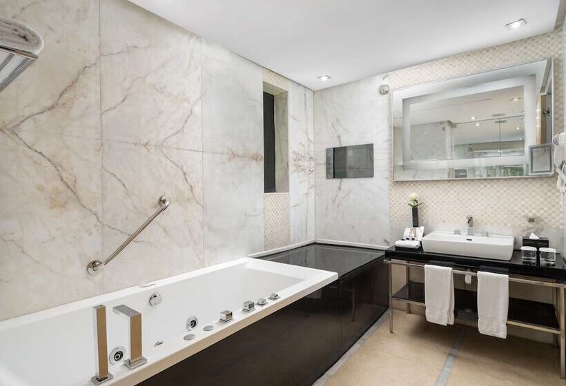 디럭스 룸 도시 전망, The Venue Jeddah Corniche