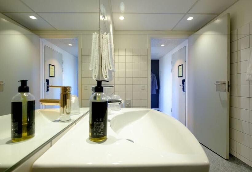 Standard Szoba, Four Points Flex by Sheraton Ishoj