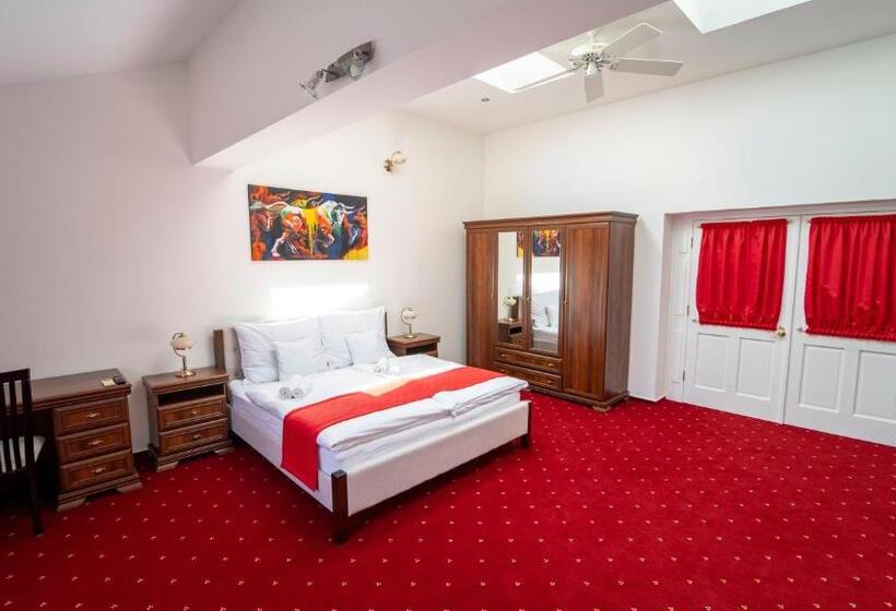 اتاق لوکس با تخت بزرگ, Penzión Rosel