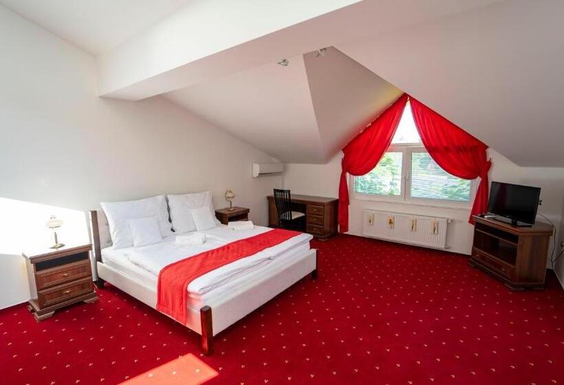 اتاق لوکس با تخت بزرگ, Penzión Rosel