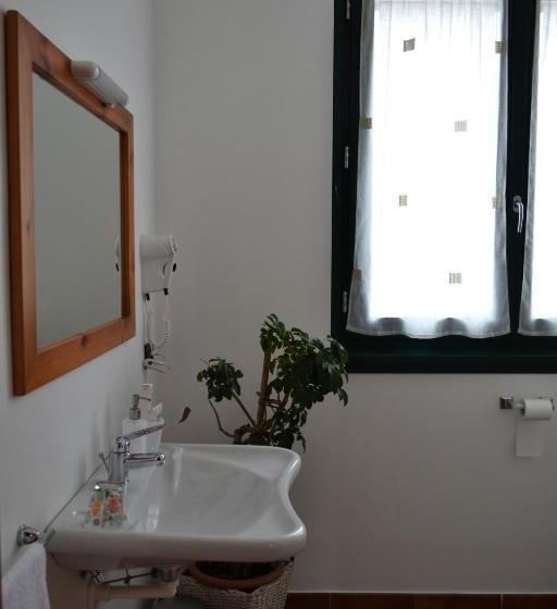 חדר סטנדרט יחיד מותאם לאדם עם מוגבלויות, Agriturismo Le Oche Selvatiche