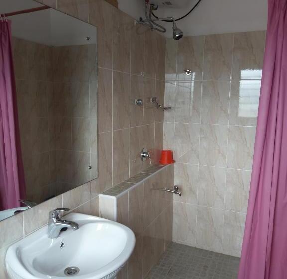 غرفة قياسية مطلة على الجبل, Big Foot Safari Lodge