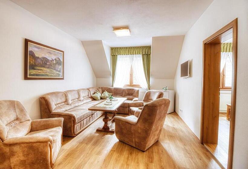 جناح غرفتين نوم, Chata Pieniny