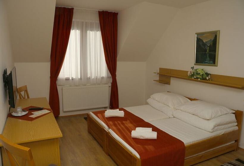 غرفة قياسية, Chata Pieniny