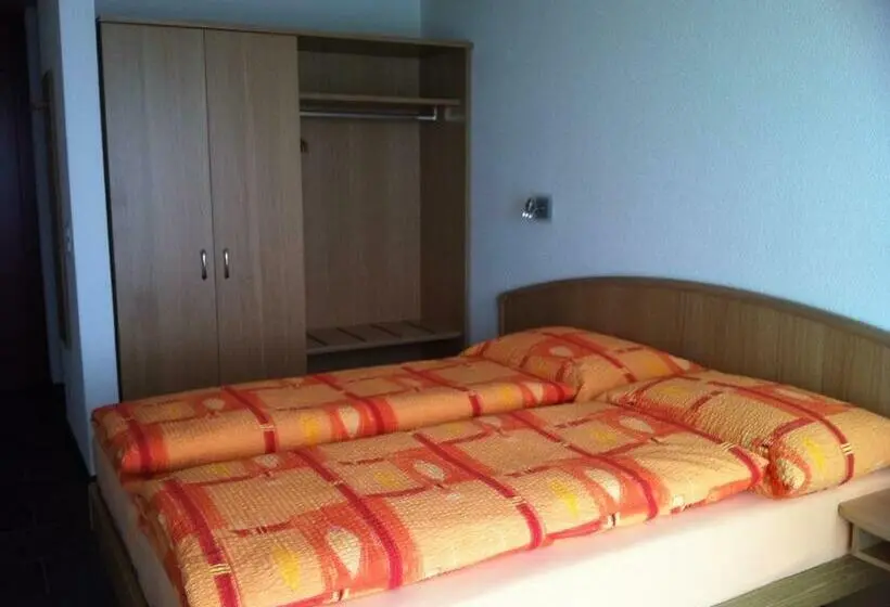 Standardzimmer, Chemihütte