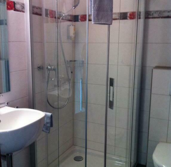 غرفة قياسية, Chemihütte