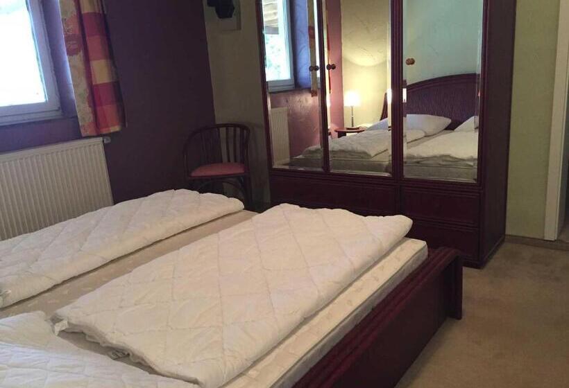 Apartament 1 Dormitori amb Terrassa, Ferienhaus 3 _ Ferien Im Gutspark