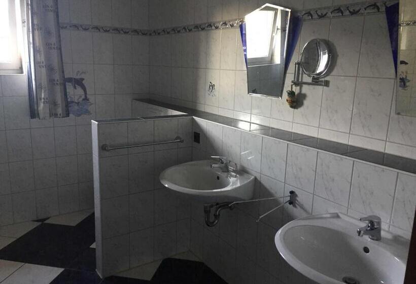 Apartament 1 Dormitori, Ferienhaus 3 _ Ferien Im Gutspark