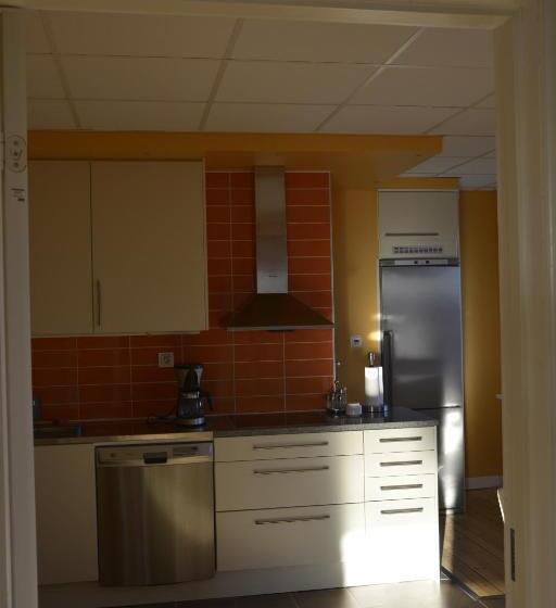 דירת שלושה חדרים, Lannavaara Lodge