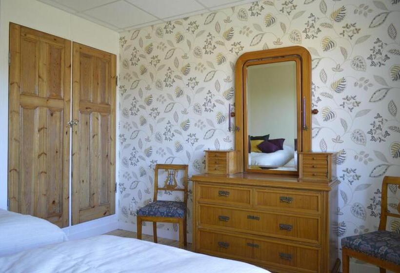 דירת שלושה חדרים, Lannavaara Lodge