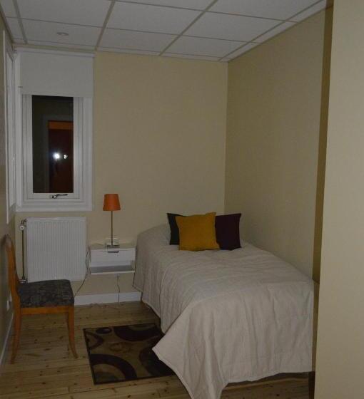 דירת שלושה חדרים, Lannavaara Lodge