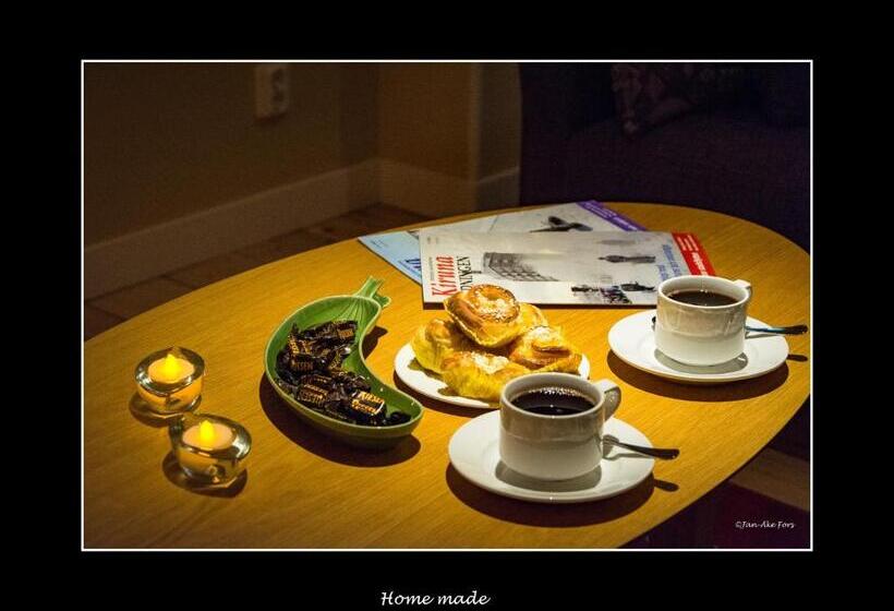 דירת שלושה חדרים, Lannavaara Lodge