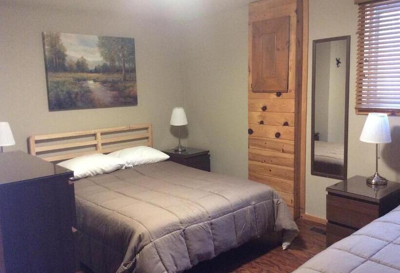 غرفة قياسية, Madawaska Lodge