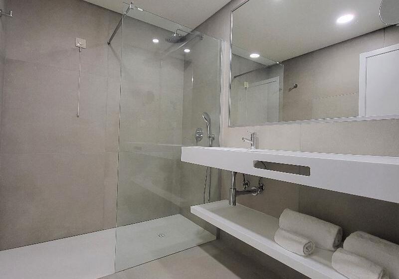 수피리어 룸, Nava Hotel Tawangmangu