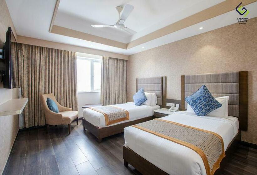 Номер Economy, Saradha Grande
