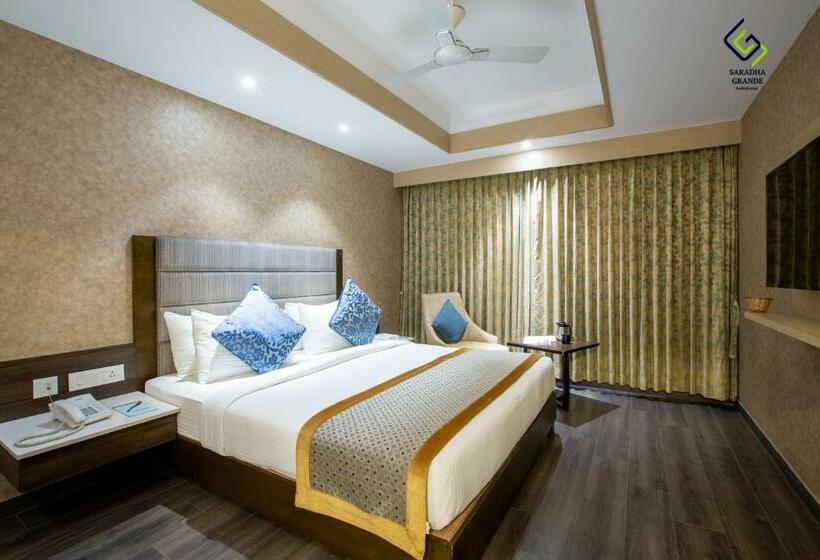 Номер Economy, Saradha Grande