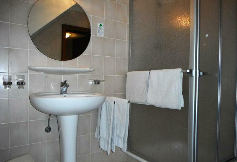 חדר סטנדרט, Schröder