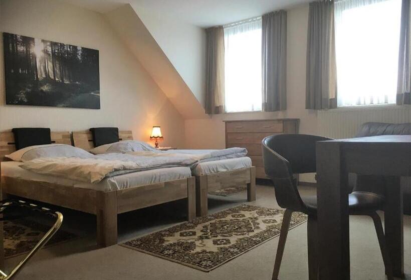 חדר סטנדרט, Schröder