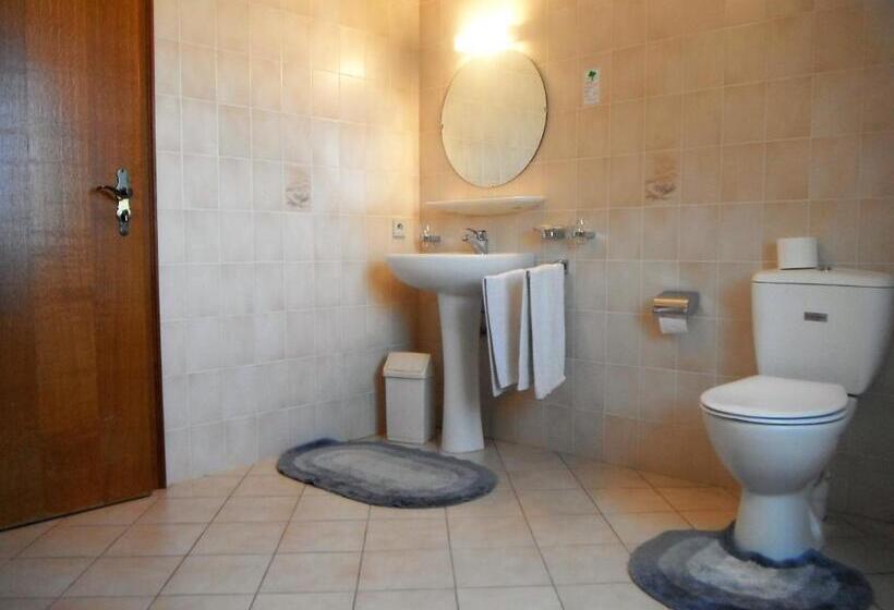 חדר סטנדרט, Schröder