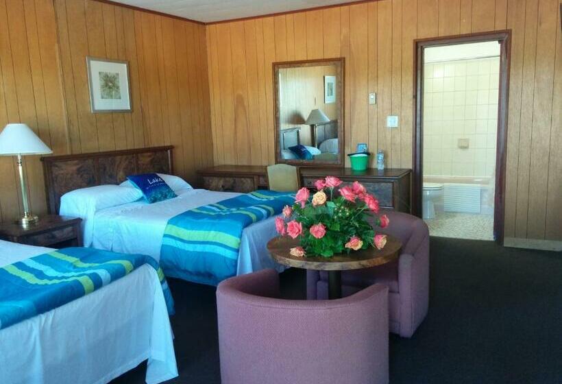 Четырехместный Номер Стандарт, All Tucked Inn