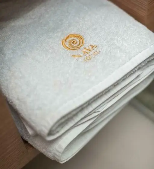 バルコニー付きデラックスルーム, Nava Hotel Tawangmangu