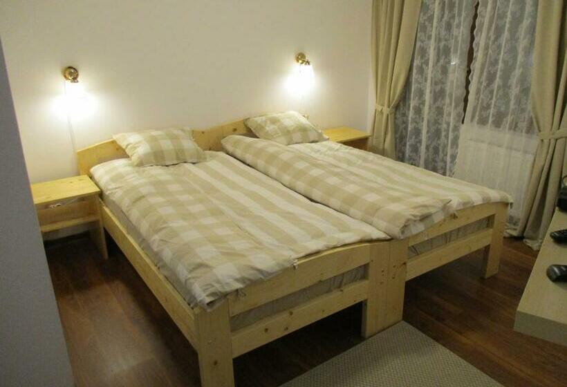 غرفة قياسية مطلة على الجبل, Cabana Poiana Galdei