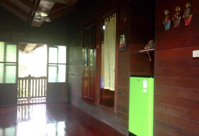 家庭间, Panpim Resort