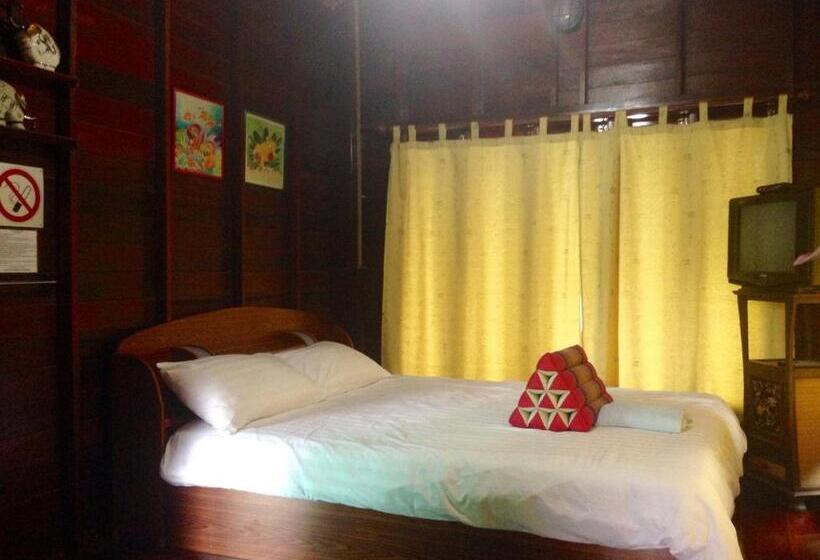 家庭间, Panpim Resort