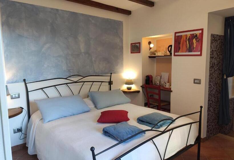 Номер Стандарт Вид на Сад, Pietra Di Mare