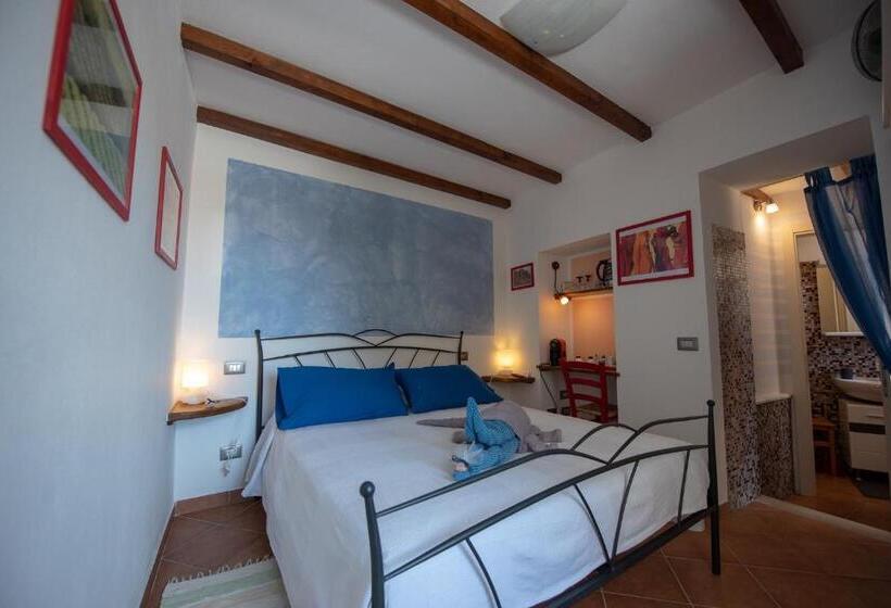 Номер Стандарт Вид на Сад, Pietra Di Mare