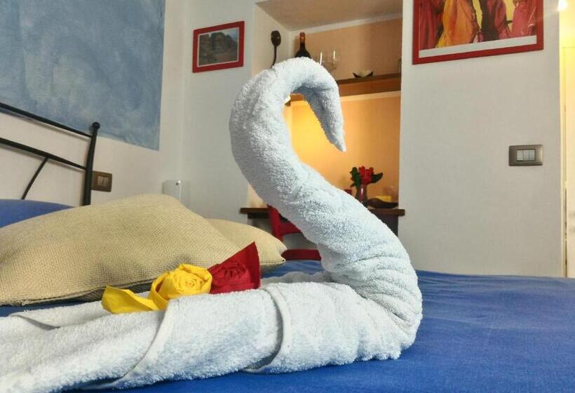 Номер Стандарт Вид на Сад, Pietra Di Mare