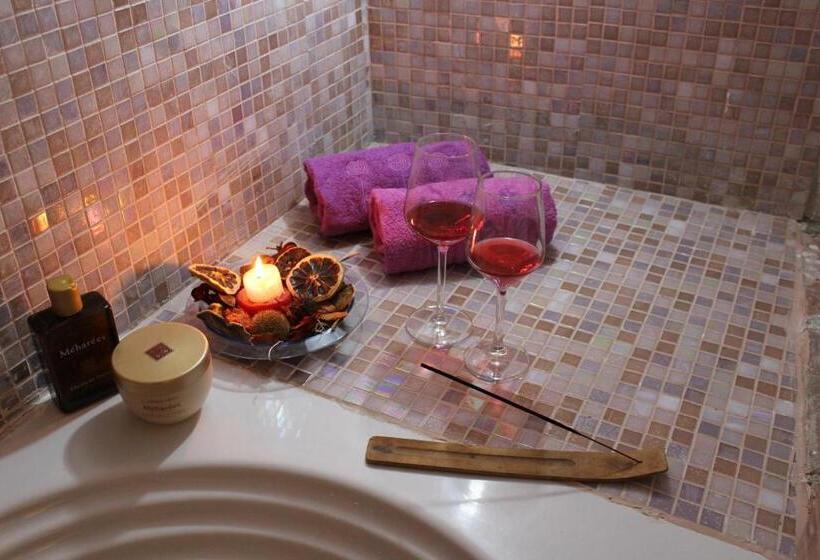 Номер Стандарт, Pietra Di Mare