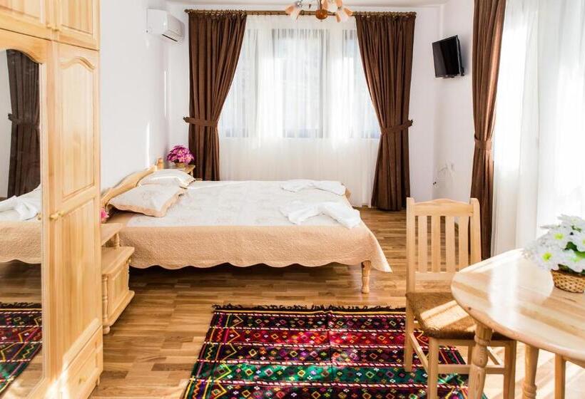 スーペリアールーム, Rodopsko Katche