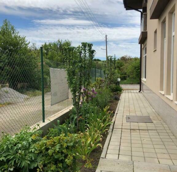 וילה דלוקס חדר שינה 1, Villa Jerman