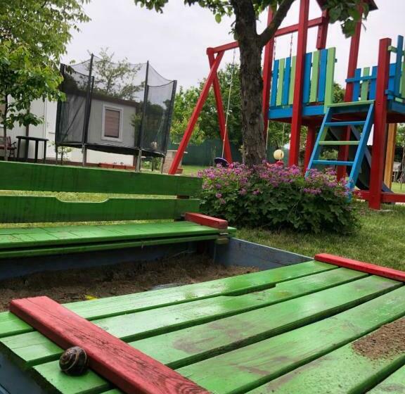 וילה דלוקס חדר שינה 1, Villa Jerman