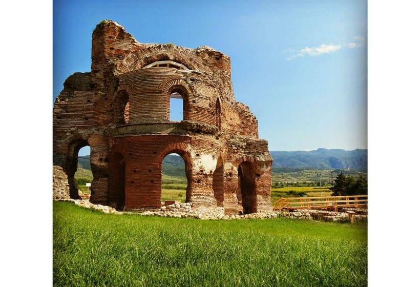 スリーベッドルーム ヴィラ, Yustina Villas Guest House