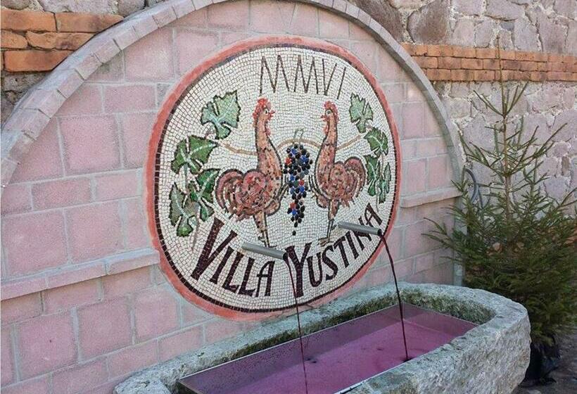 スリーベッドルーム ヴィラ, Yustina Villas Guest House