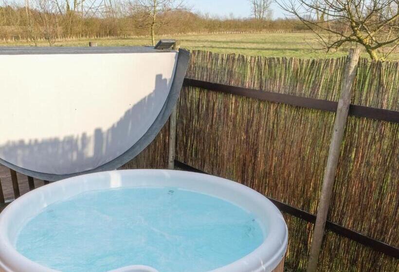 2间卧室的房子, Laxfield Lodges