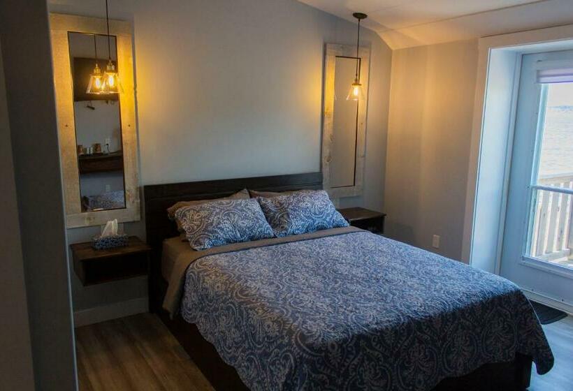 جناح مطلّ علي البحر, Dildo Boathouse Inn