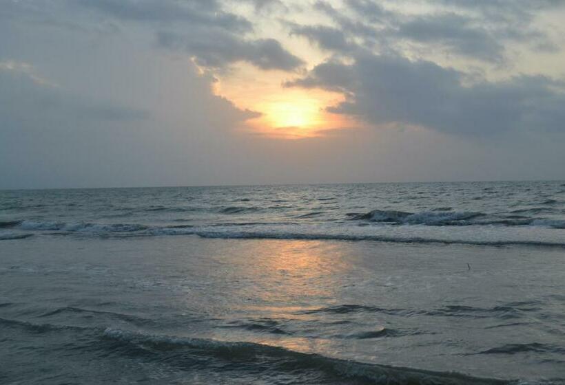 Трехместный Номер Deluxe Вид на Море, Maleiwa Beach