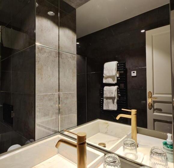 Номер Стандарт, Château De Brinville