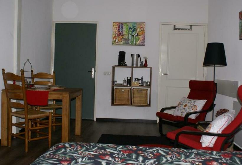 Номер Стандарт, Bed And Breakfast Gasteren