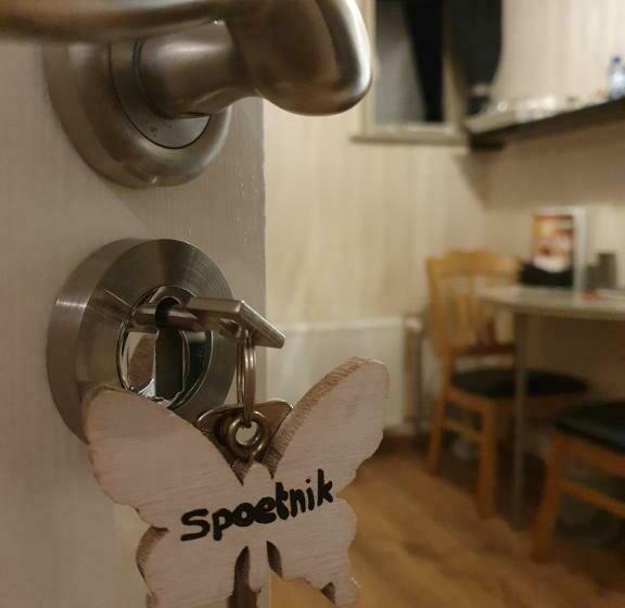 غرفة ديلوكس, Op De Bult