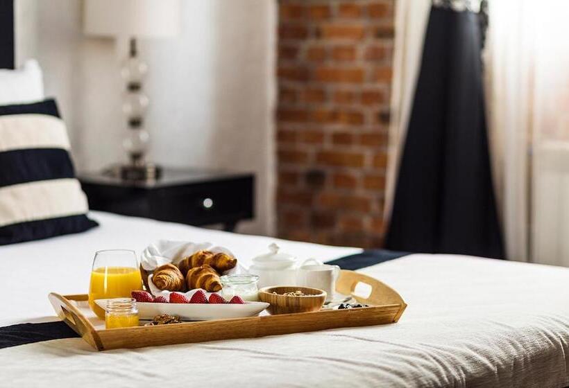 スタンダードルーム, Chateau Copsa Complex